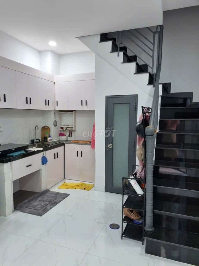 2,45 Tỷ Sở Hữu Nhà T.Tâm Q3