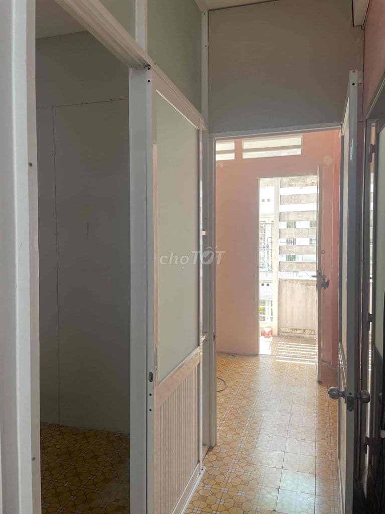 Cần bán chung cư lầu 3 hẻm 80 ba vân, 46m 2pn ban công - Ảnh 2