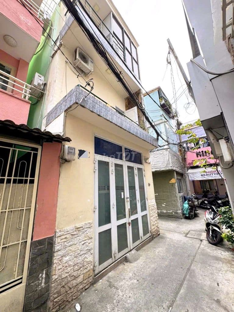 Nhà 3 tầng gần Hoàng Văn Thụ - hẻm 1 sẹc - 4 PN - nhỉnh 5 tỷ - Ảnh 2