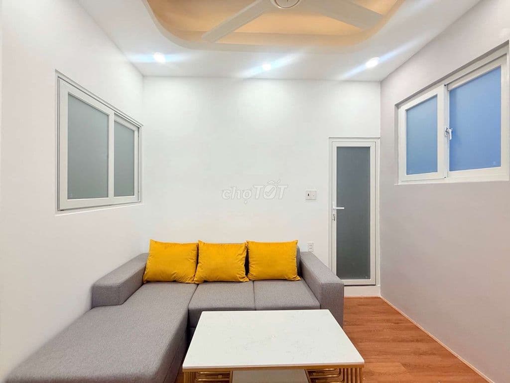 CH quận 11 2pn ,full nội thất diện tích lơn