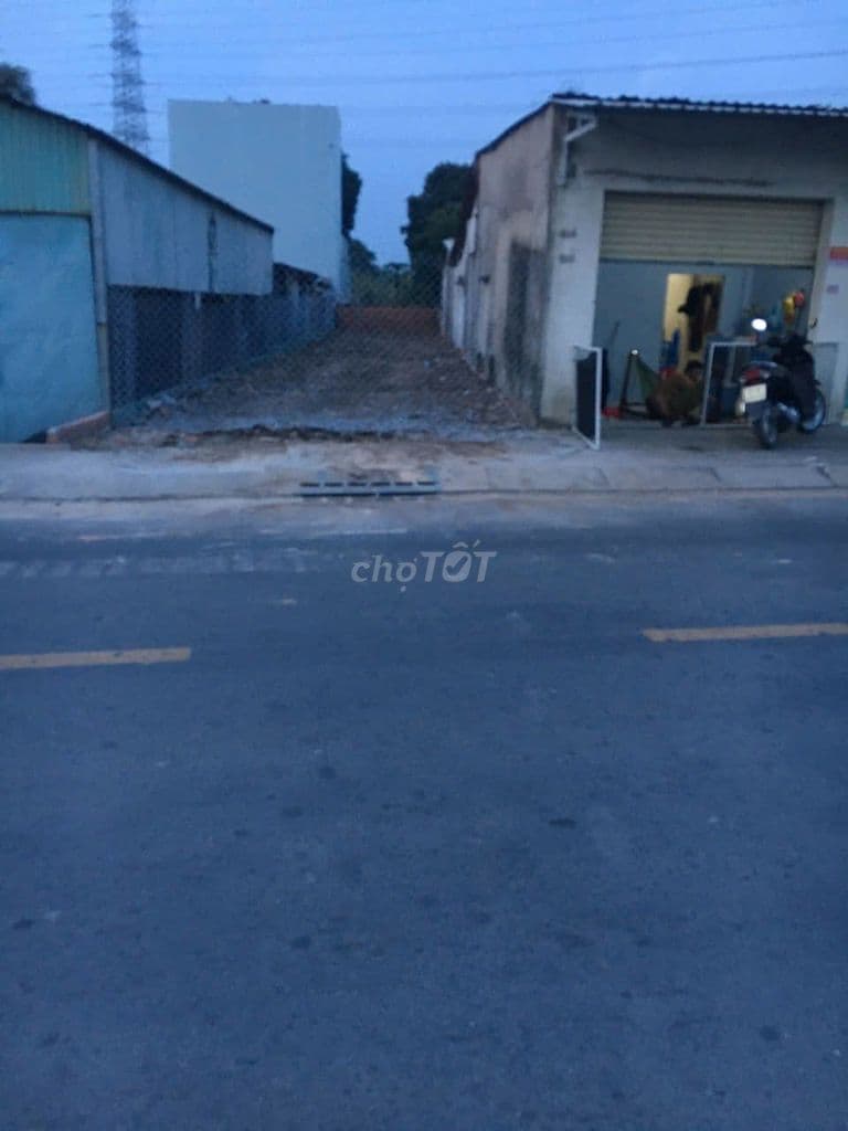 bán gấp lô đất mt đường Bình Mỹ, dt 133m2, full thổ cư, xã Bình Mỹ