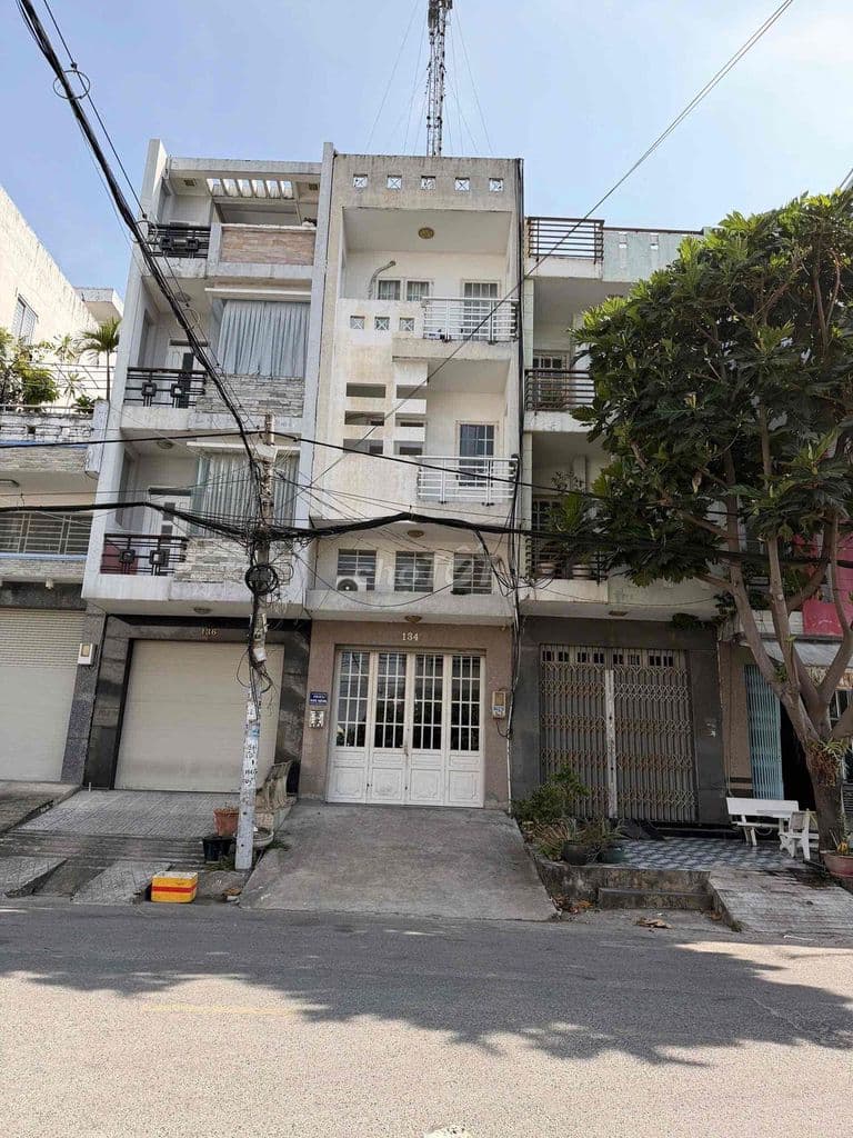 Bán nhà mặt tiền đường số 44 khu Bình Phú 4x20 hướng mam