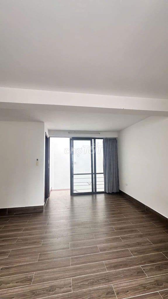 BÁN NHÀ - TT ĐỐNG ĐA - GẦN HỒ -RỘNG RÃI - THOÁNG MÁT - NHIỀU TIỆN ÍCH