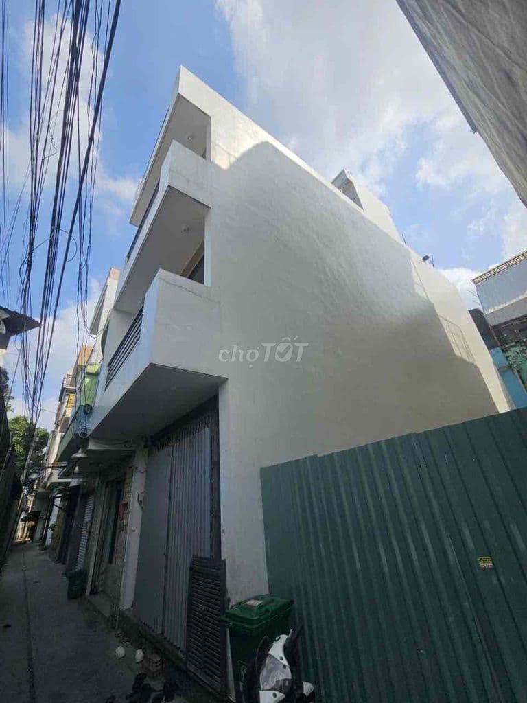 Nhà đẹp đúc 4 tấm Tân Hoà Đông giáp Quận 6