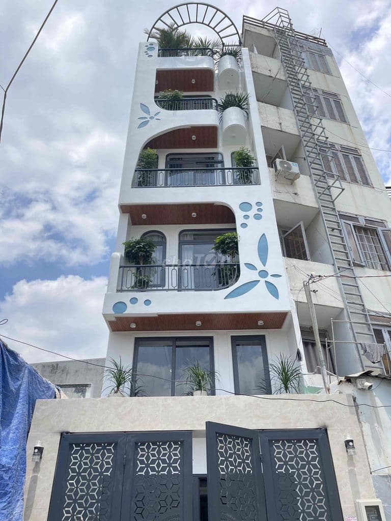 nhà 4x19, xây mới đúc 6T, hẻm xe tải, thang máy, full nội thất