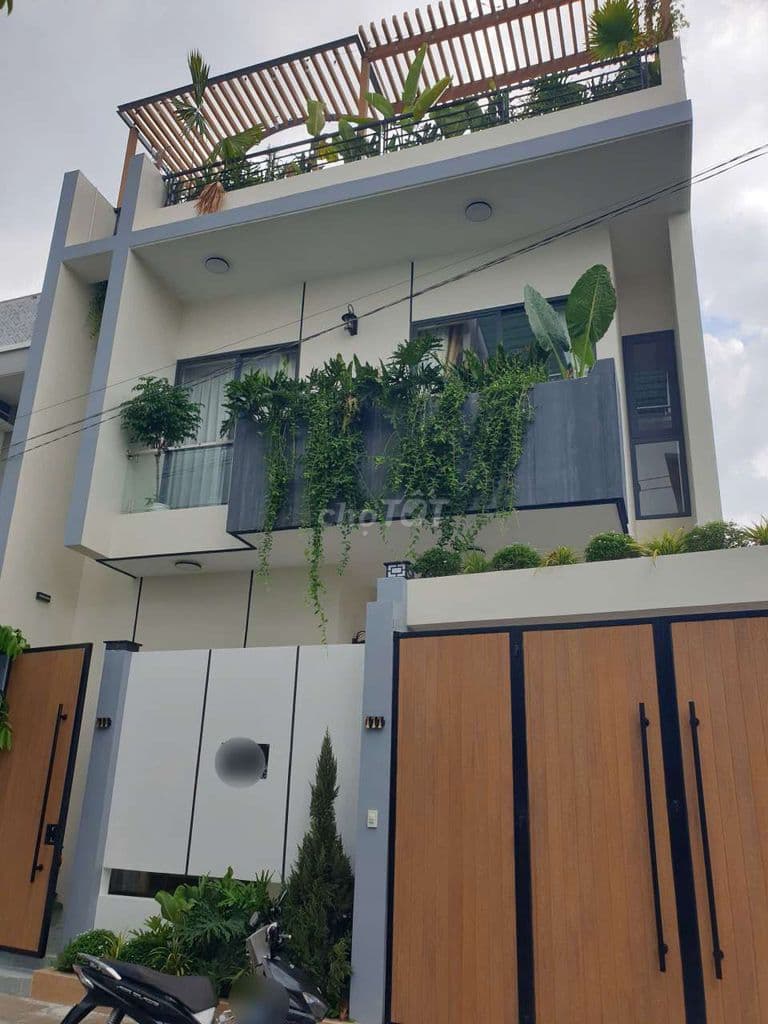 Nhà sân vườn 10x17.5, 1 trệt 1 lầu đường nhựa 8m, KDC XTS31 Quán Gà 34 - Ảnh 2