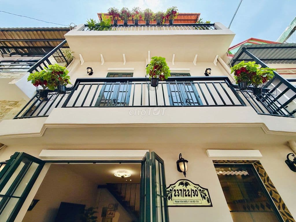 NHÀ ĐẸP GÒ VẤP NHỈNH 5 TỶ - HẺM Ô TÔ - NGANG 4.4M - KẾ BÊN CITILAND