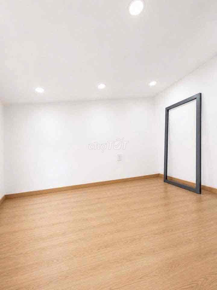 Nhà mới , Trệt lầu lửng , sd 30m2 , Trước nhà 3m , Q4. - Ảnh 3