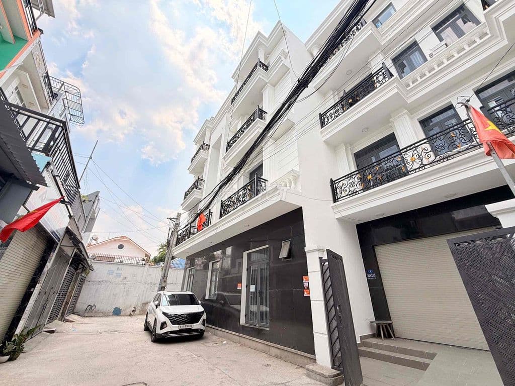 NHÀ Q12 - SÂN Ô TÔ – 4x19m - CÁCH QL1A 200m – TÔ NGỌC VÂN VÀO 100M