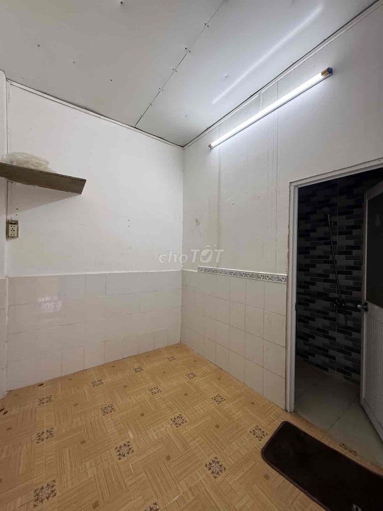 Hẻm xe hơi 6m đối điện Emart - 4 tầng BTCT - 4PN - 75m2 DTSD - Ảnh 3