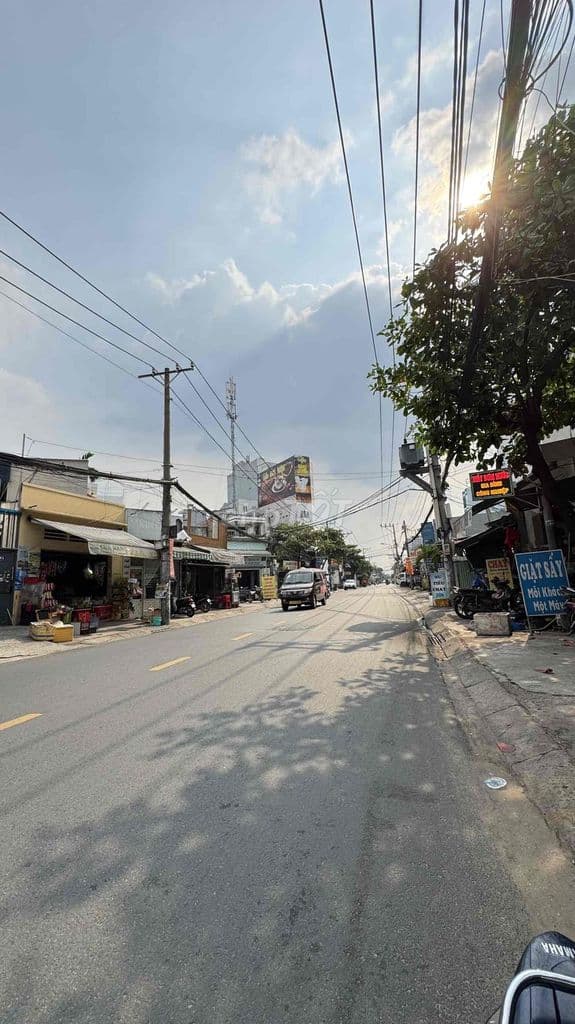 MẶT TIỀN THOẠI NGỌC HẦU ngay Nguyễn Sơn - 4x35m - Giá 14 tỷ TL - Ảnh 2
