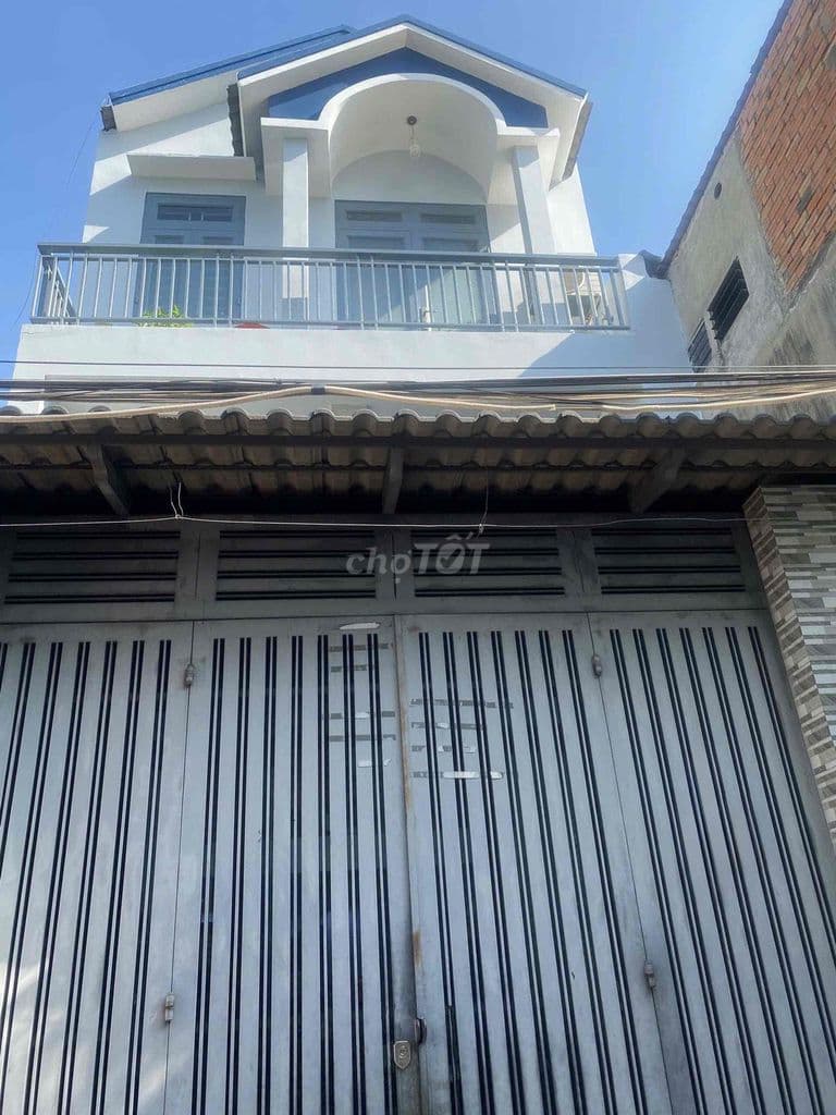 nhà mới, 5x15 đúc 2,5 tấm cuối đường Nguyễn Sơn, đường 5