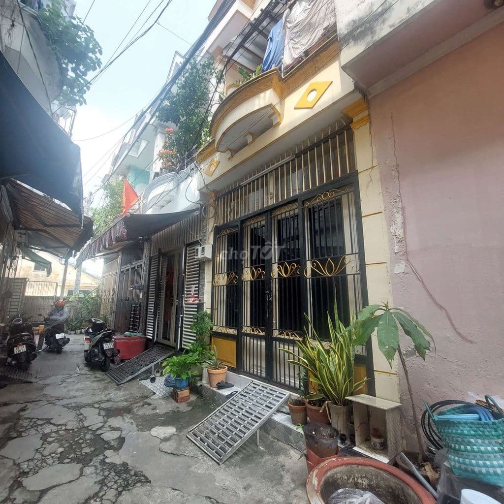 Nhà 3,5x12 ,2 tầng ,kế mt Phan Văn Hớn Trường Chinh cầu Tham Lương