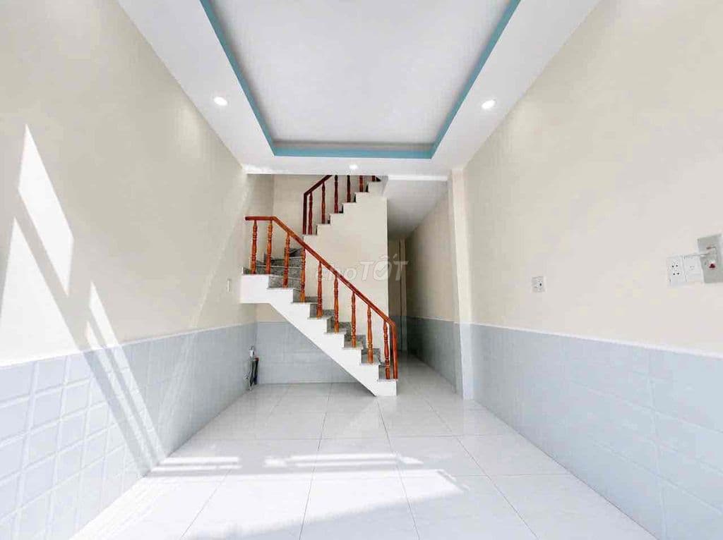 Bán nhà tx24 đúc 2 lầu sân thượng shc vi bằng - Ảnh 2