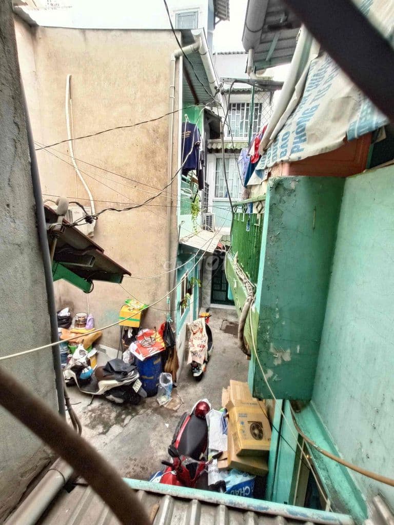 Nhà cũ phường 16, Quận 4