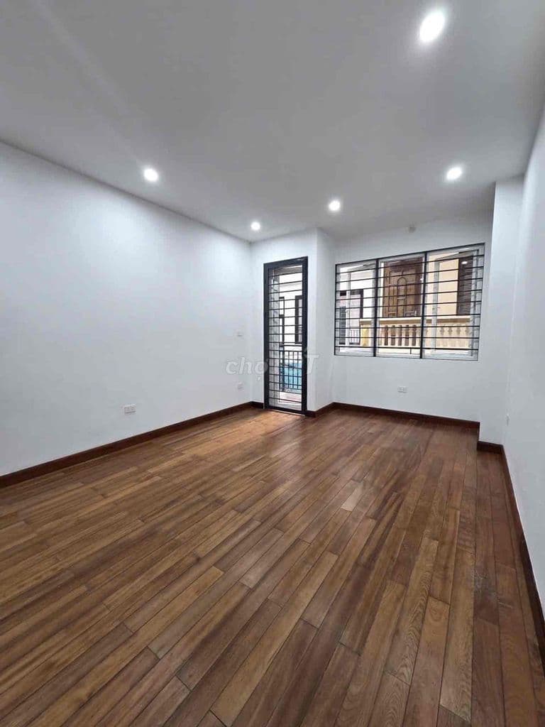 NHÀ PHỐ VŨ TÔNG PHAN – TT THANH XUÂN – 32m² – 6TẦNG – 3 NGỦ 7.8499 tỷ
