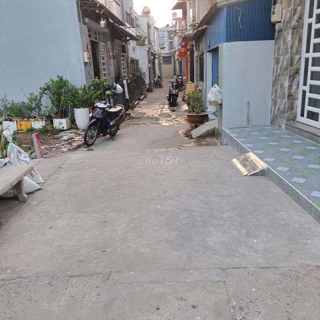 LÔ ĐẤT ĐẸP - PHÚ THUẬN - QUẬN 7 - KHU CAO TẦNG - 50M2 - CHỈ 3.99 TỶ. - Ảnh 2