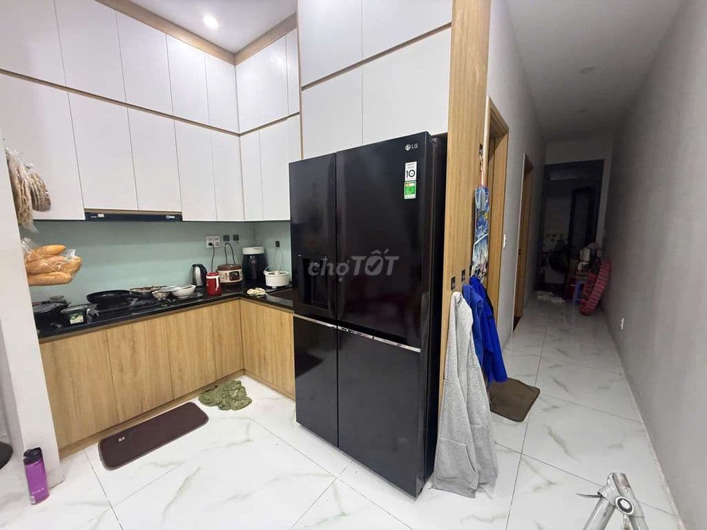 BÁN NHÀ 3 TẦNG ĐƯỜNG MAN THIỆN, HIỆP PHÚ Q9, HẺM XE HƠI, NGAY CHỢ ĐÊM
