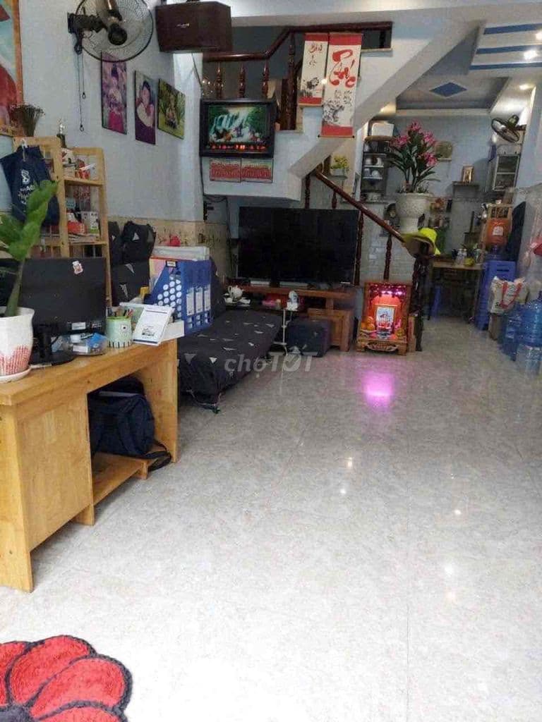 3 tỷ 750 Còn bớt ..DT khủng CHƯA QUA ĐẦU TƯ 3,7 x11.5 Sổ CN 40,8m2 đ - Ảnh 2