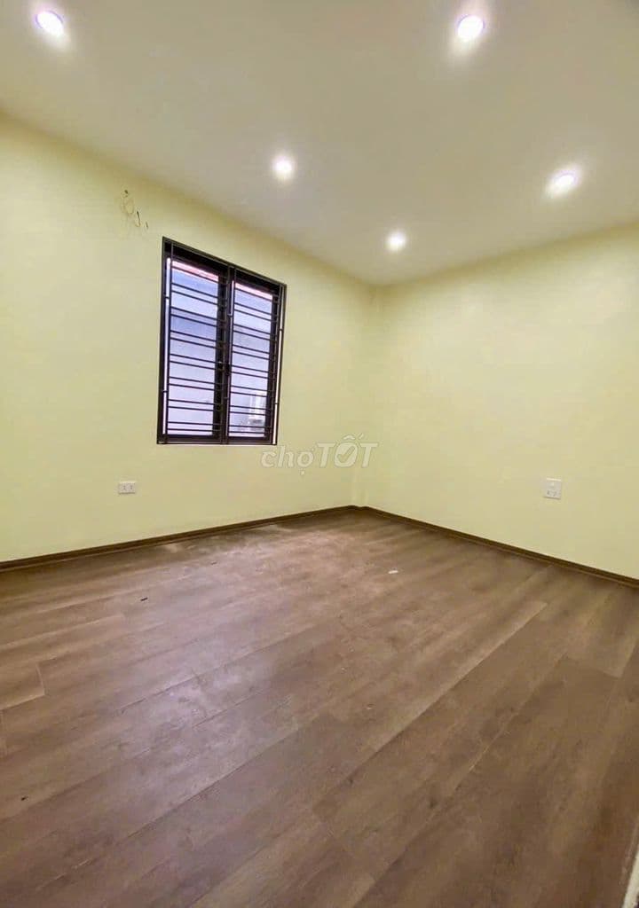 BÁN NHÀ VEN SÔNG SG, GẦN CÔNG VIÊN LỚN THOÁNG MÁT , XE HƠI ĐẬU CỬA - Ảnh 2