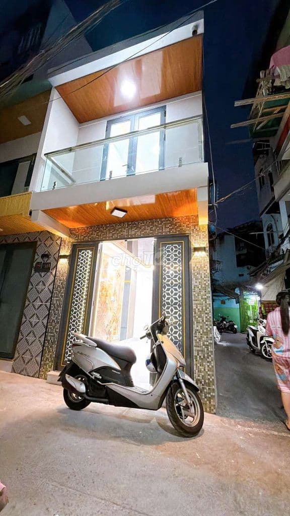 Nhà mới 💯 Quận 4 - Ảnh 2