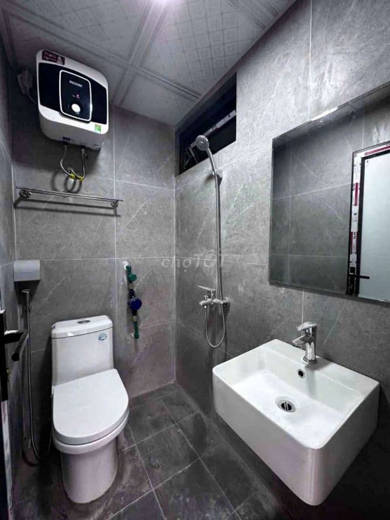 BÁN NHÀ CCMN PHỐ LĨNH NAM ,11PONG - 48M HƠN 12 TỶ NGÕ Ô TÔ - Ảnh 2