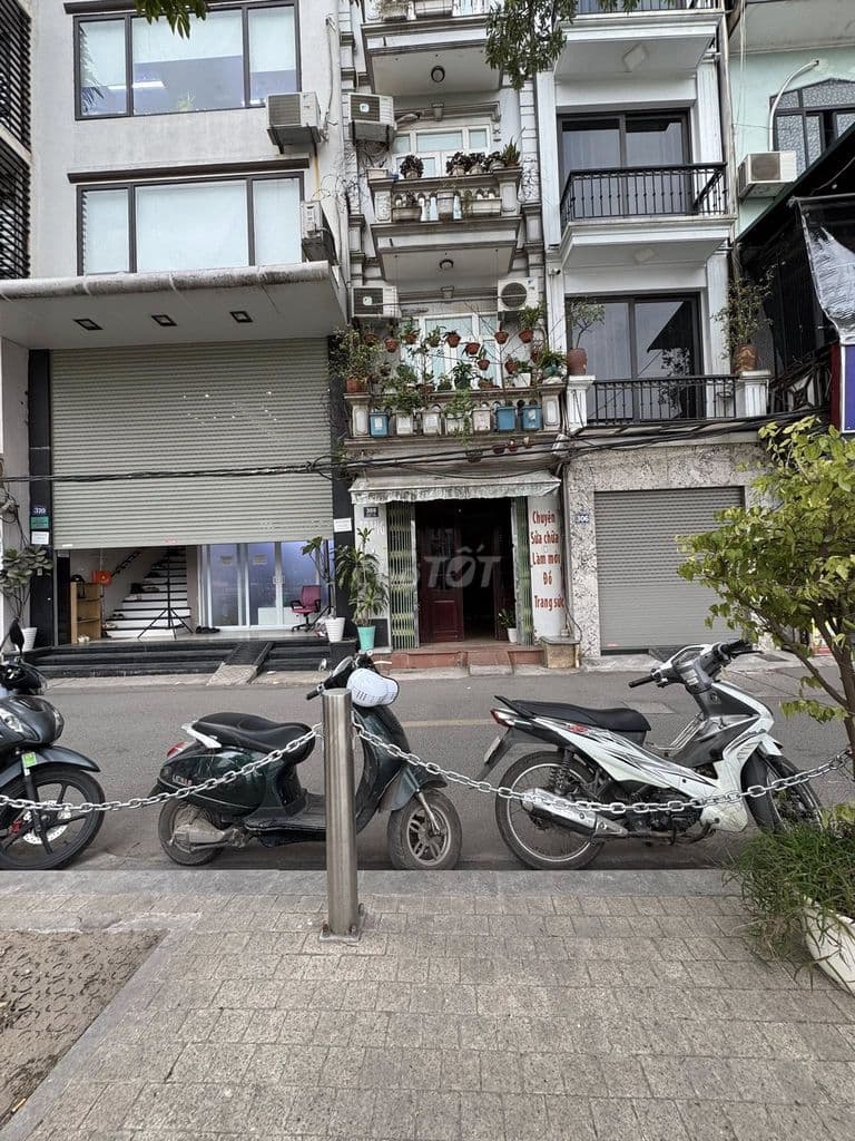 Mặt phố Mai Anh Tuấn giá 15 tỷ, 22mx5 tầng - Ảnh 2