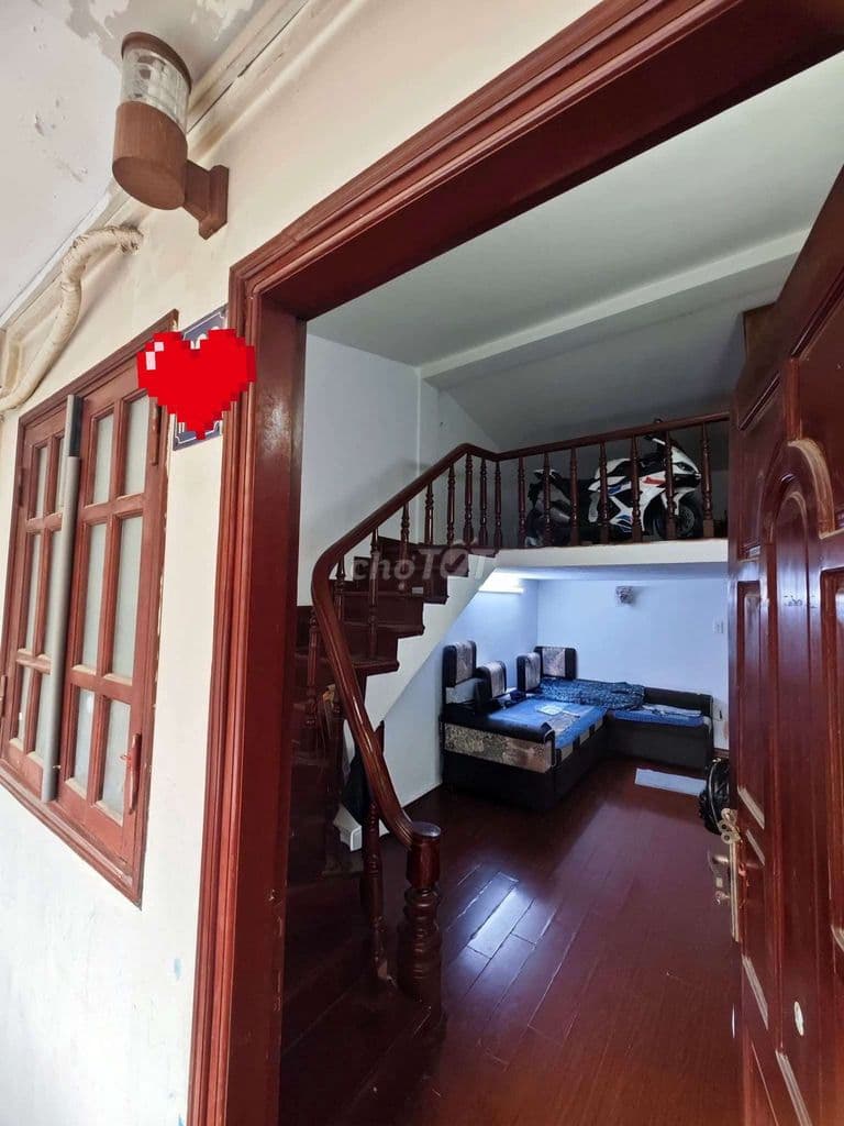 Nhỉnh 3 tỷ Tập thể Lê Gia Đỉnh, Hai Bà Trưng, tầng 2 55m 2PN sổ đẹp CC