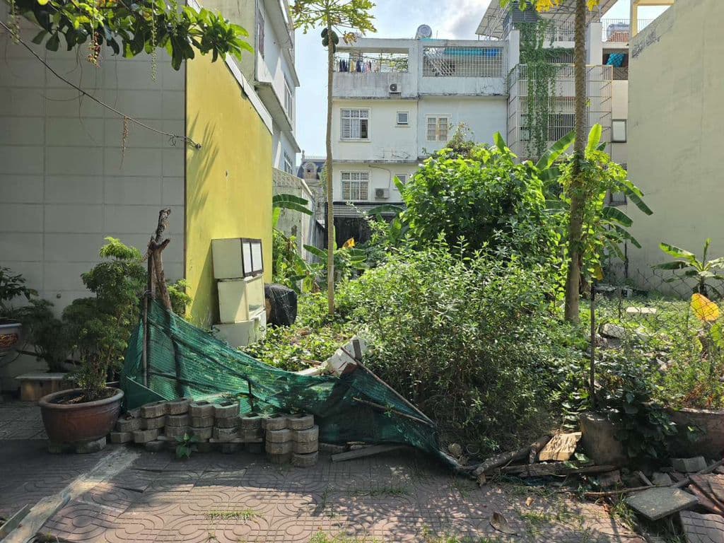 Bán nền dư không sài tới