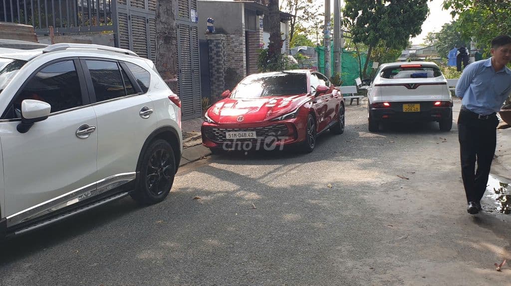 Biệt thự mini 8x20m, 1 lầu + mái ngói, đường 10m, gần chợ Bà Điểm HMon - Ảnh 3