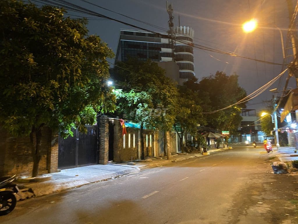 Nhà đất bán hoặc cho thuê