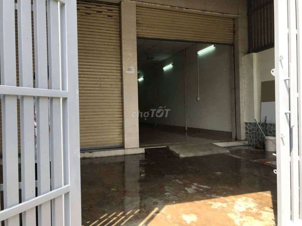 xưởng 300m cho thuê 18 tr Xuân Thới thượng hóc môn - Ảnh 3
