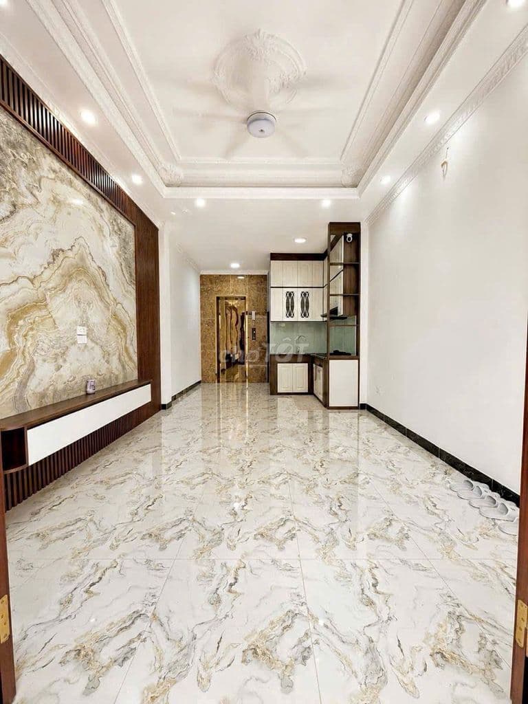 CC bán nhà Lĩnh Nam,Gần Phố,Nhà Đẹp,Thang Máy, 35m2*6 tầng,Nhỉnh 8 Tỷ - Ảnh 2