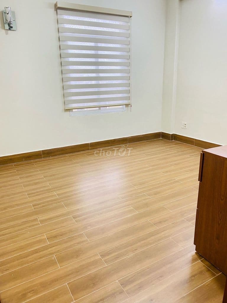 Chính chủ cần bán gấp căn hộ Penhouse 195 m2 - Ảnh 2