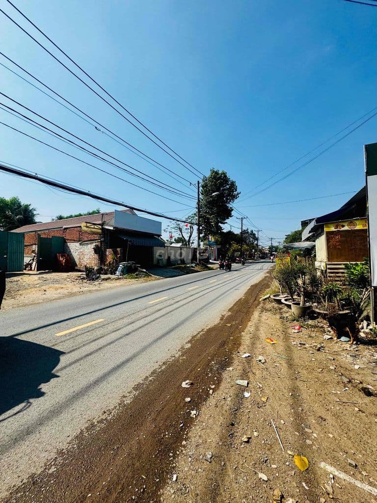 Đất 160m2 - MT Kinh Doanh , Phuờng Long Bình Đường Nguyễn Xiển , Quận