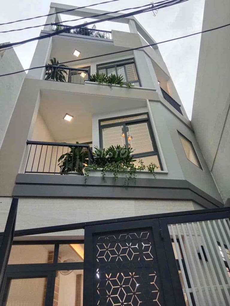 Nhà mới xe hơi hẻm Trần Tấn- Nguyễn Thế Truyện Tân Phú