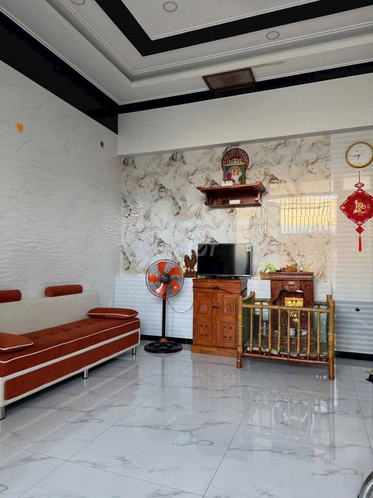 Nhà đẹp giá tốt 85m2 SHR thổ cư, Giồng Cát Tân Phú Trung giá 870 triệu