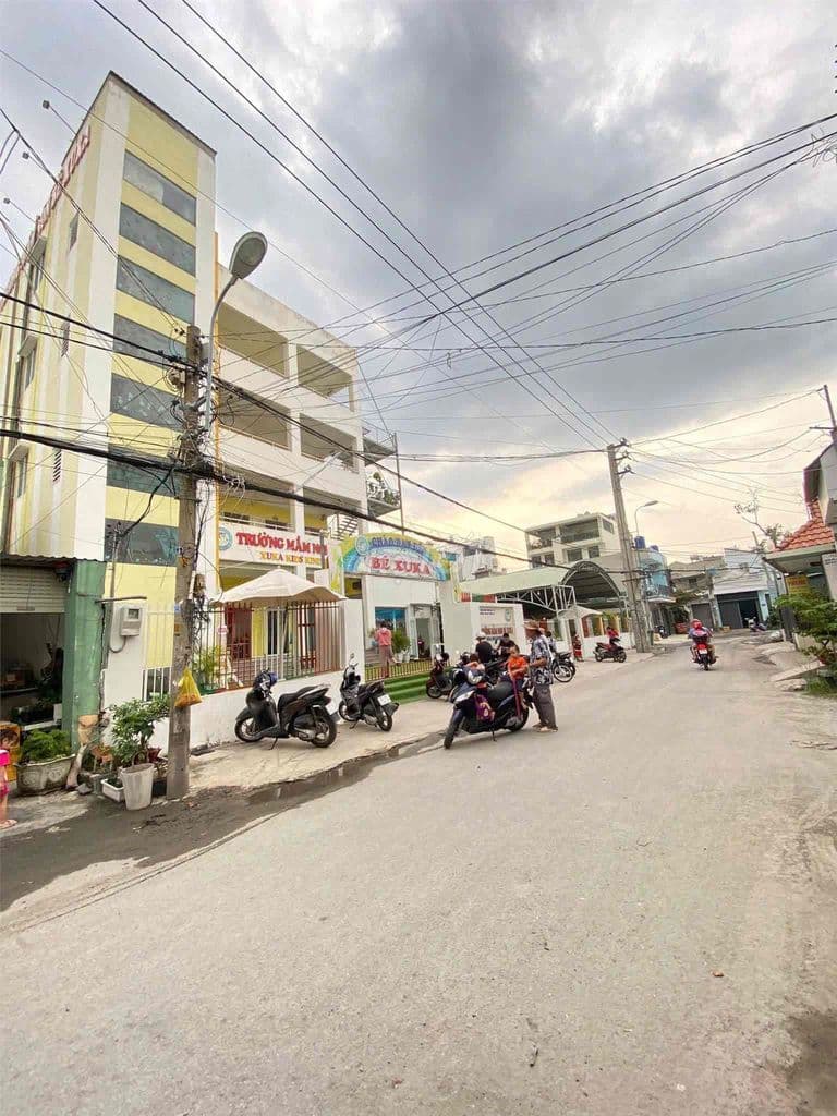 ĐẤT MT TX38 ngay ngã tư , trước mặt là bãi sạc VIN, kinh doanh cafe ok - Ảnh 3