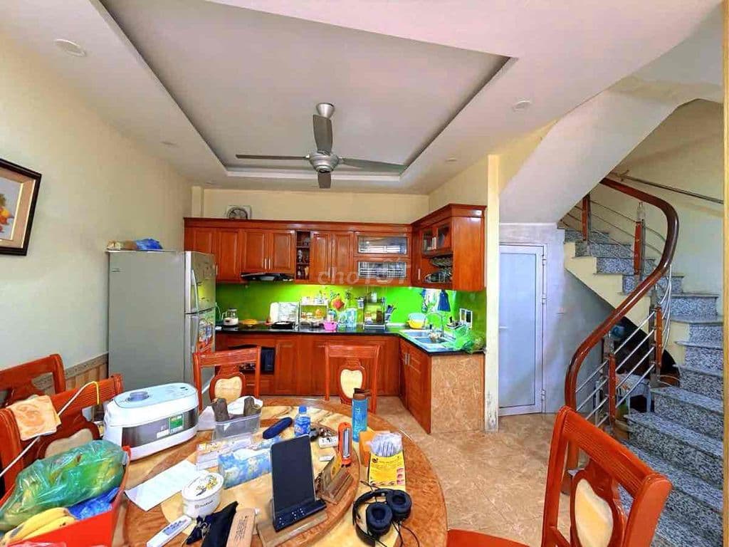 BÁN GẤP NGUYỄN ĐÌNH THI TÂY HỒ 42M MT 5M 3 NGỦ VIEW HỒ NHỈNH 12 TỶ - Ảnh 2
