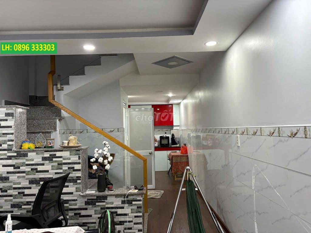 Nhà ngay Chợ Phạm Văn Hai - 1 Lầu mới đẹp dọn vào ở ngay