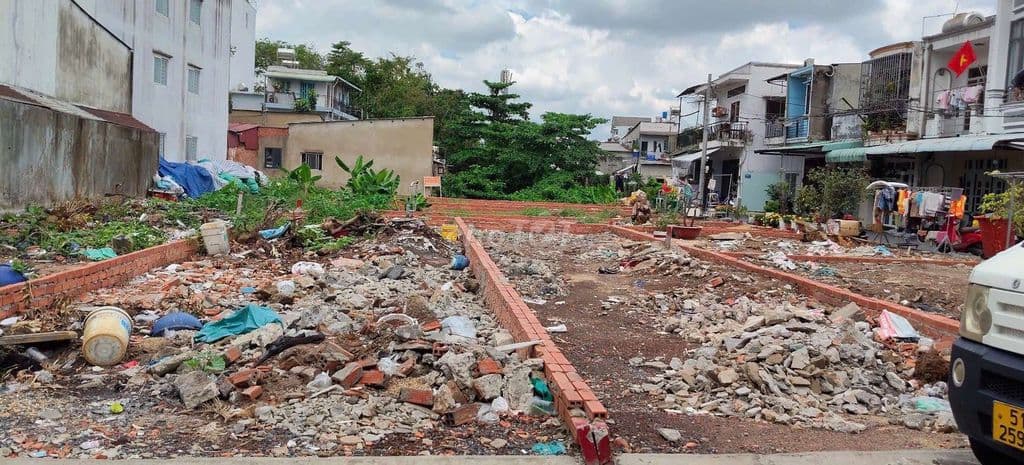 Cần Bán gấp Đất P TTN . Nhiều Lô lLiền kề DT 4 x16,4 hẻm xe tải