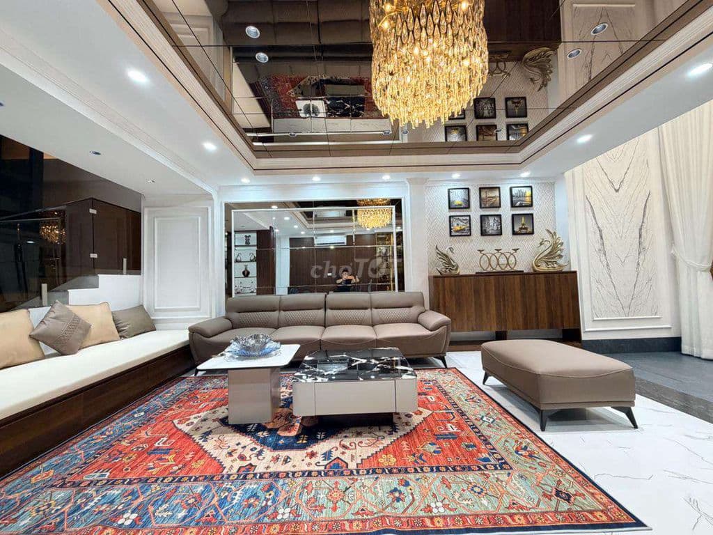 SIÊU PHẨM ĐỐNG ĐA – THIẾT KẾ CHUẨN KHÁCH SẠN 5★ – THANG MÁY – Ở NGAY