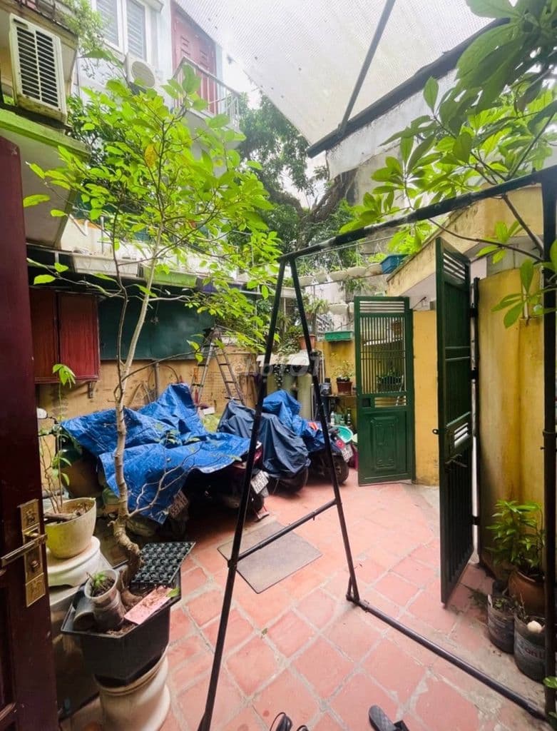 Bán nhà Giáp Bát 60m² x 4 tầng, mặt tiền 6m, ô tô vào sân - Ảnh 2