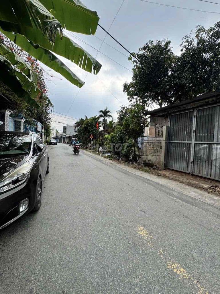 Bán nhanh 2 lô đất xuân thới sơn, gần nhà thờ Bùi môn HM