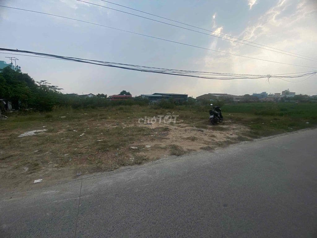 Chính Chủ Bán 1001m2 đất nông nghiệp 2 mặt tiền Bà Điểm. Giá siêu rẻ