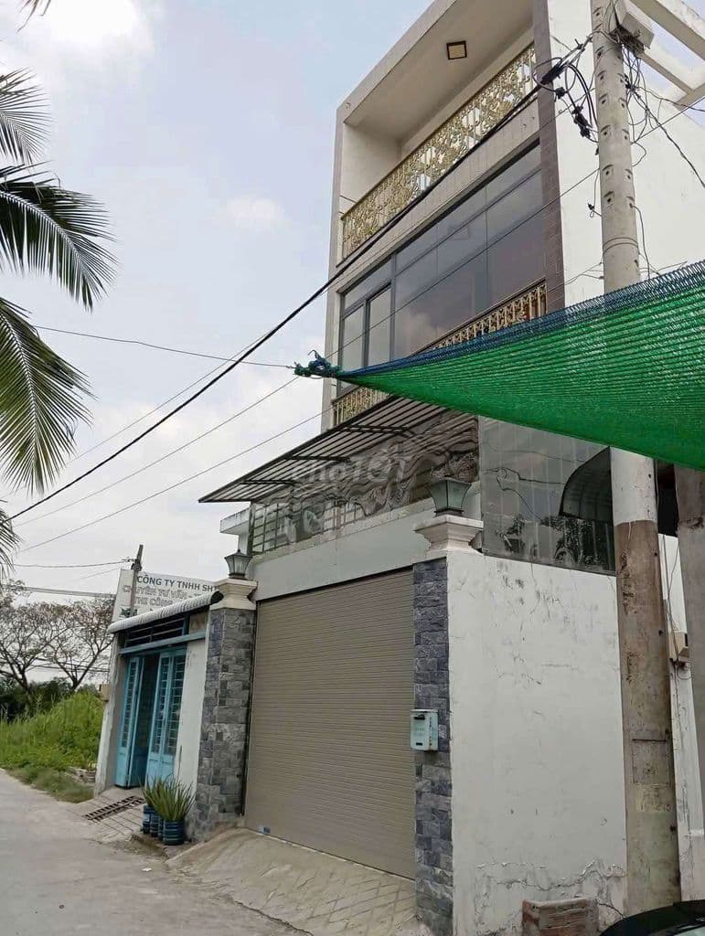 Bán nhà gần trường Đại Học Phạm Ngọc Thạch