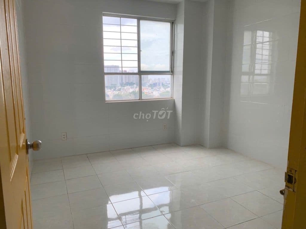 Bán căn hộ Ngô Gia Tự, Lô B, lầu thấp