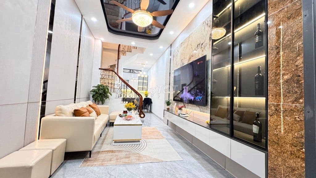 Bán nhà Ngọc Khánh, La Thành, Ba Đình, 35m x5tầng, 5PN, Full Nội Thất