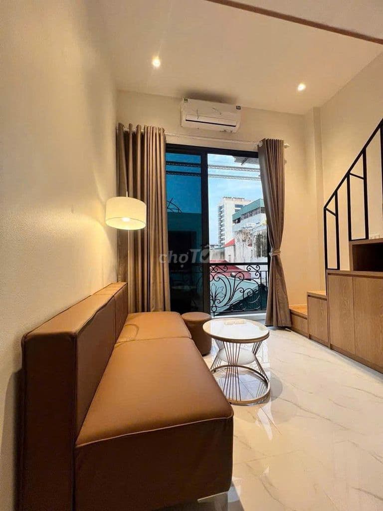 CCMN vip Hoàng Ngân 7 tầng thang máy 100m2 40 tỷ