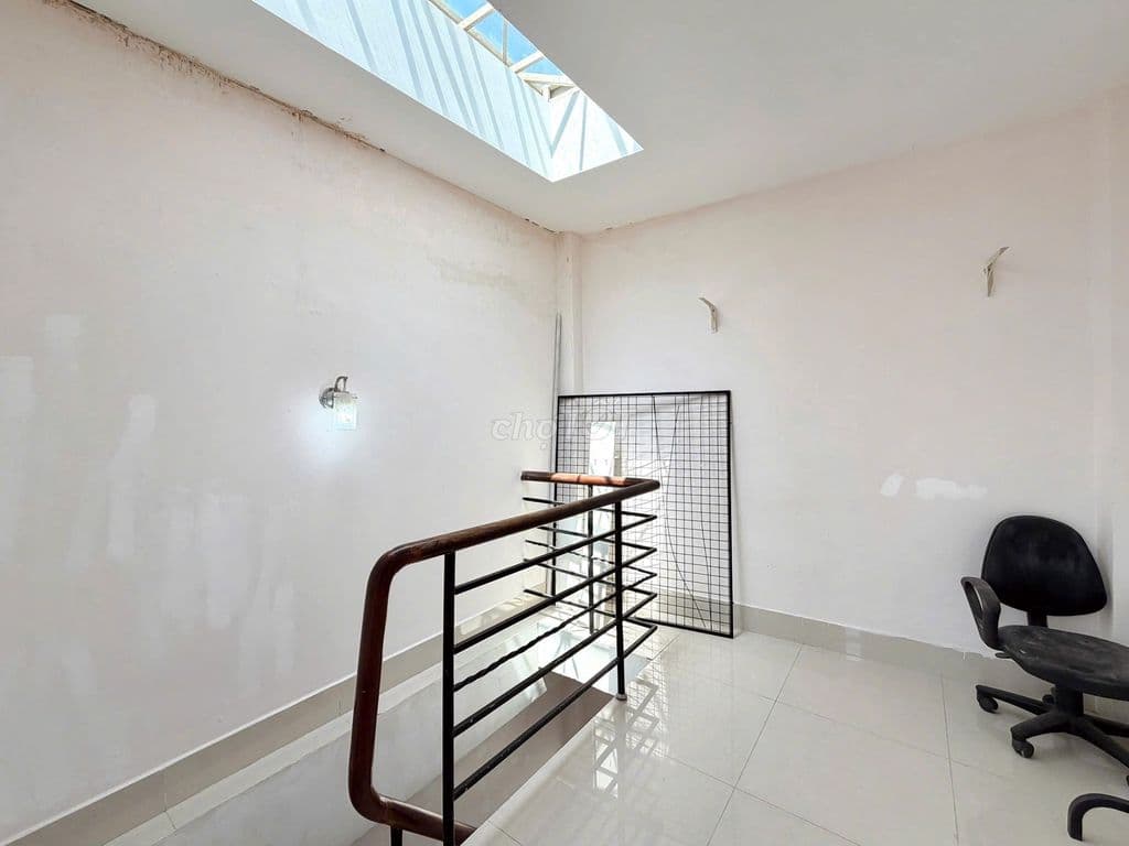 Nhà 4TẦNG BTCT HXH Huỳnh Văn Bánh 3PN, 21m² - Ảnh 3